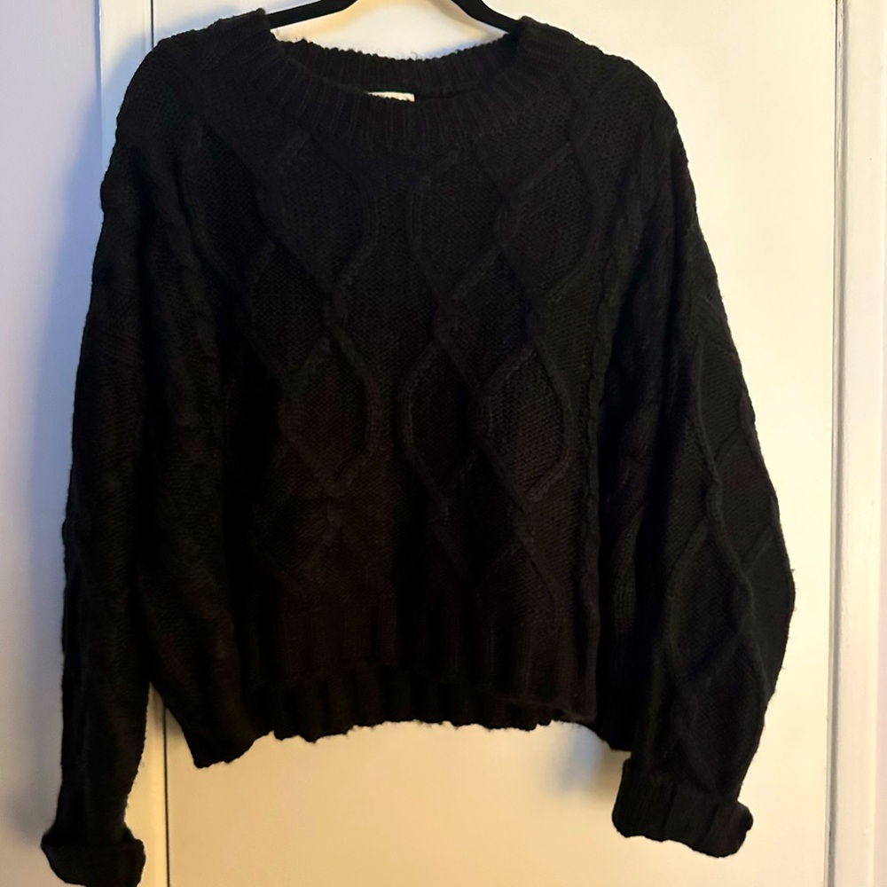 Vagary Black Sweater size "M" (fits 18/22)
